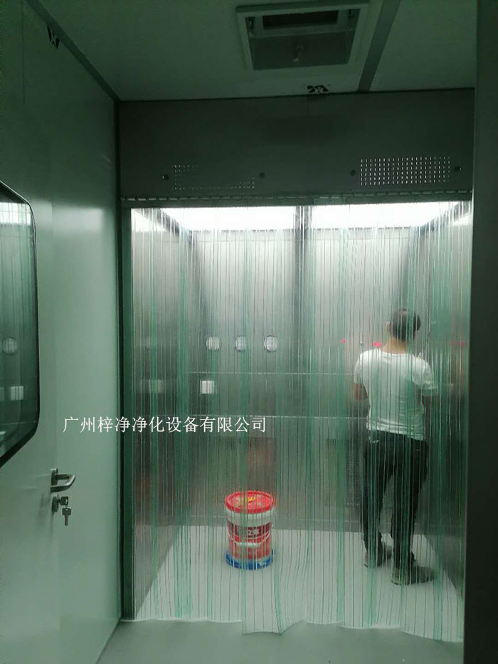 全部根據(jù)用戶要求定制非標(biāo)尺寸的稱量室。